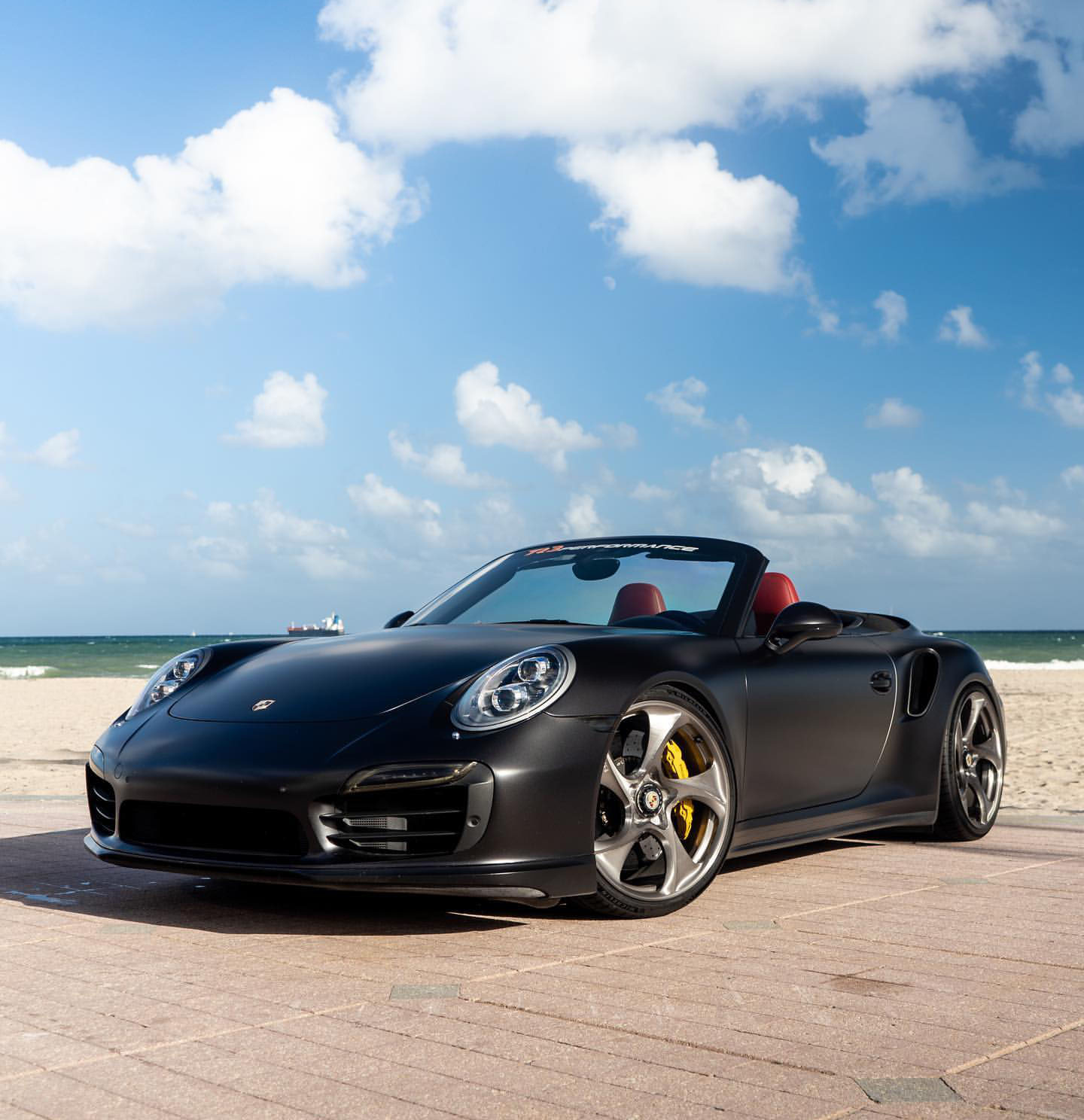 敞篷保時捷911 Turbo S