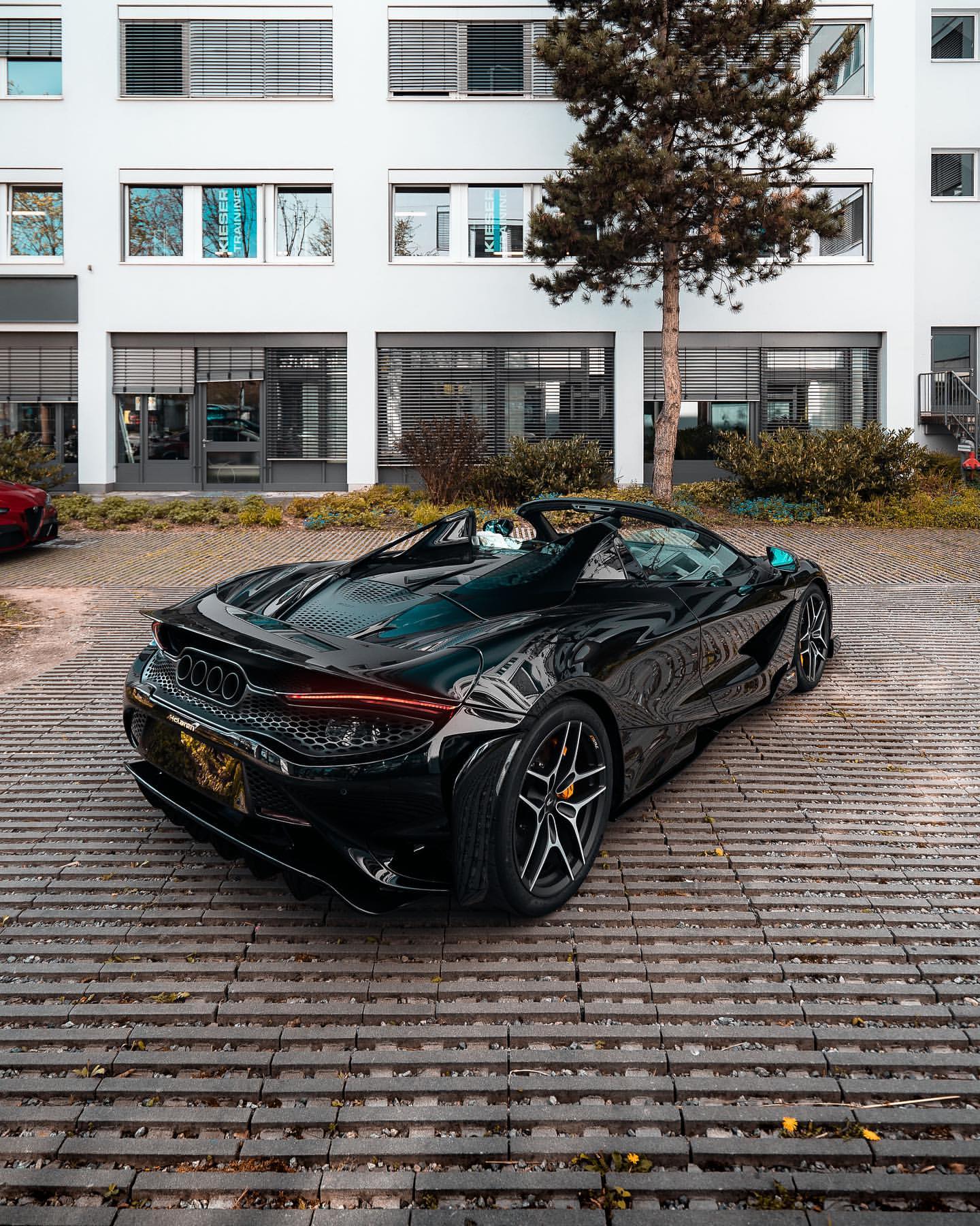 邁凱倫765LT Spider