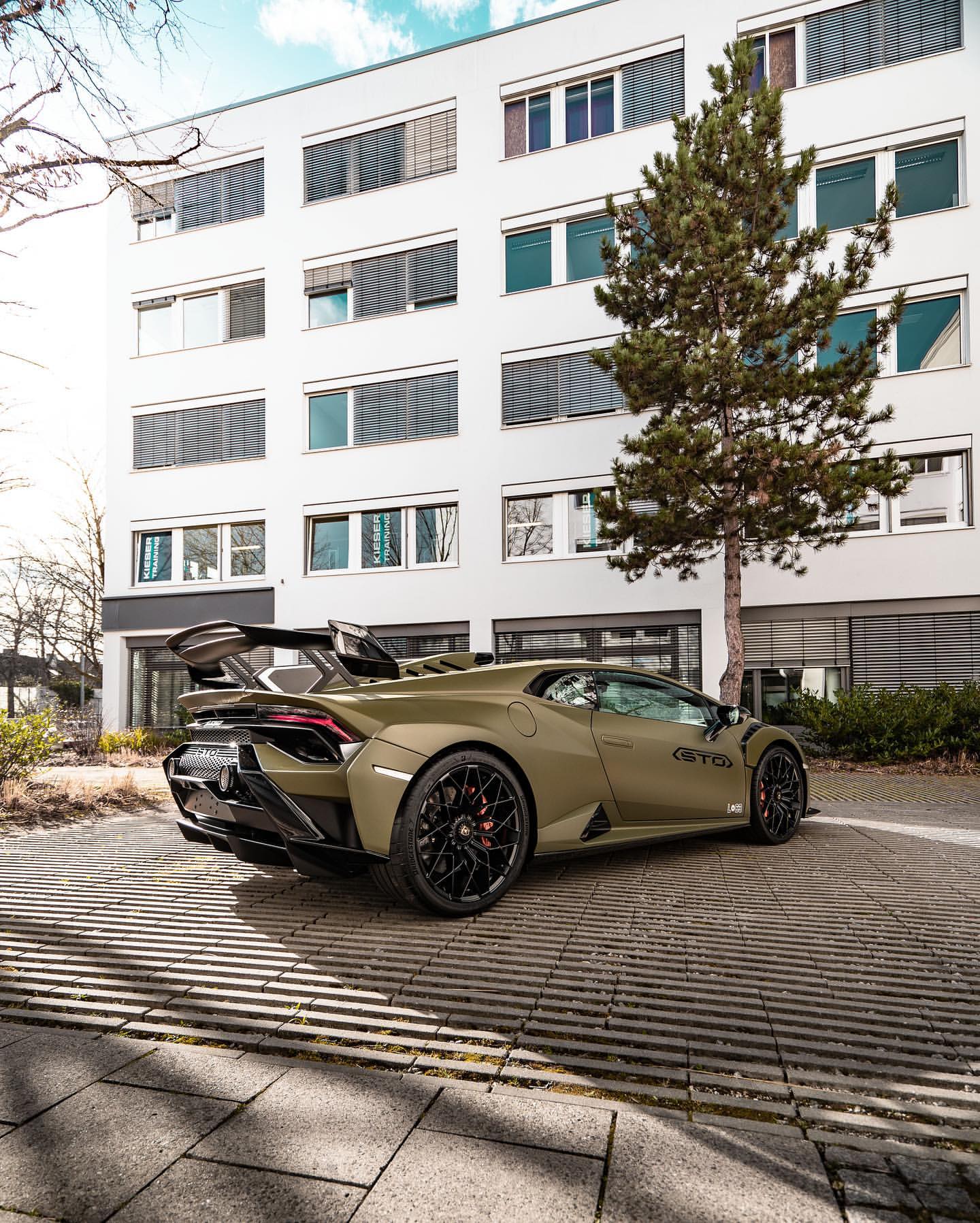 蘭博基尼Huracán STO
