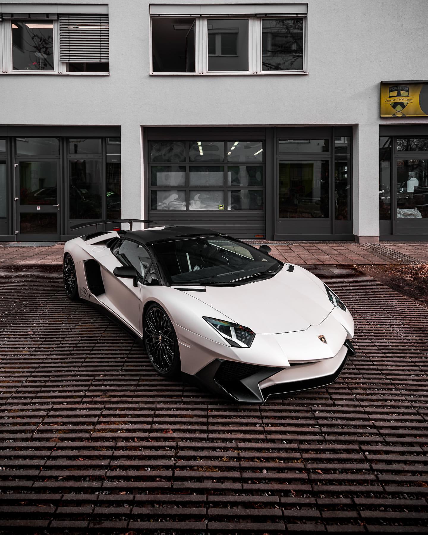 蘭博基尼Aventador SV Roadster