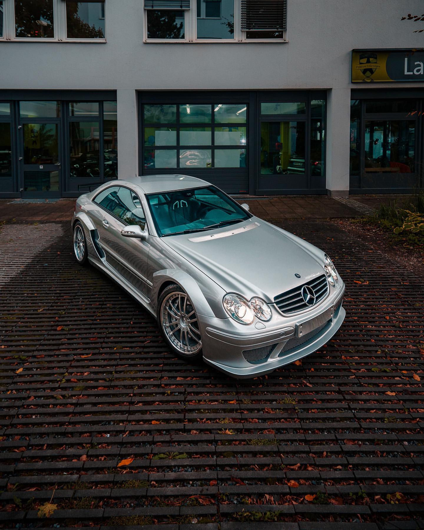 梅賽德斯奔馳CLK DTM AMG