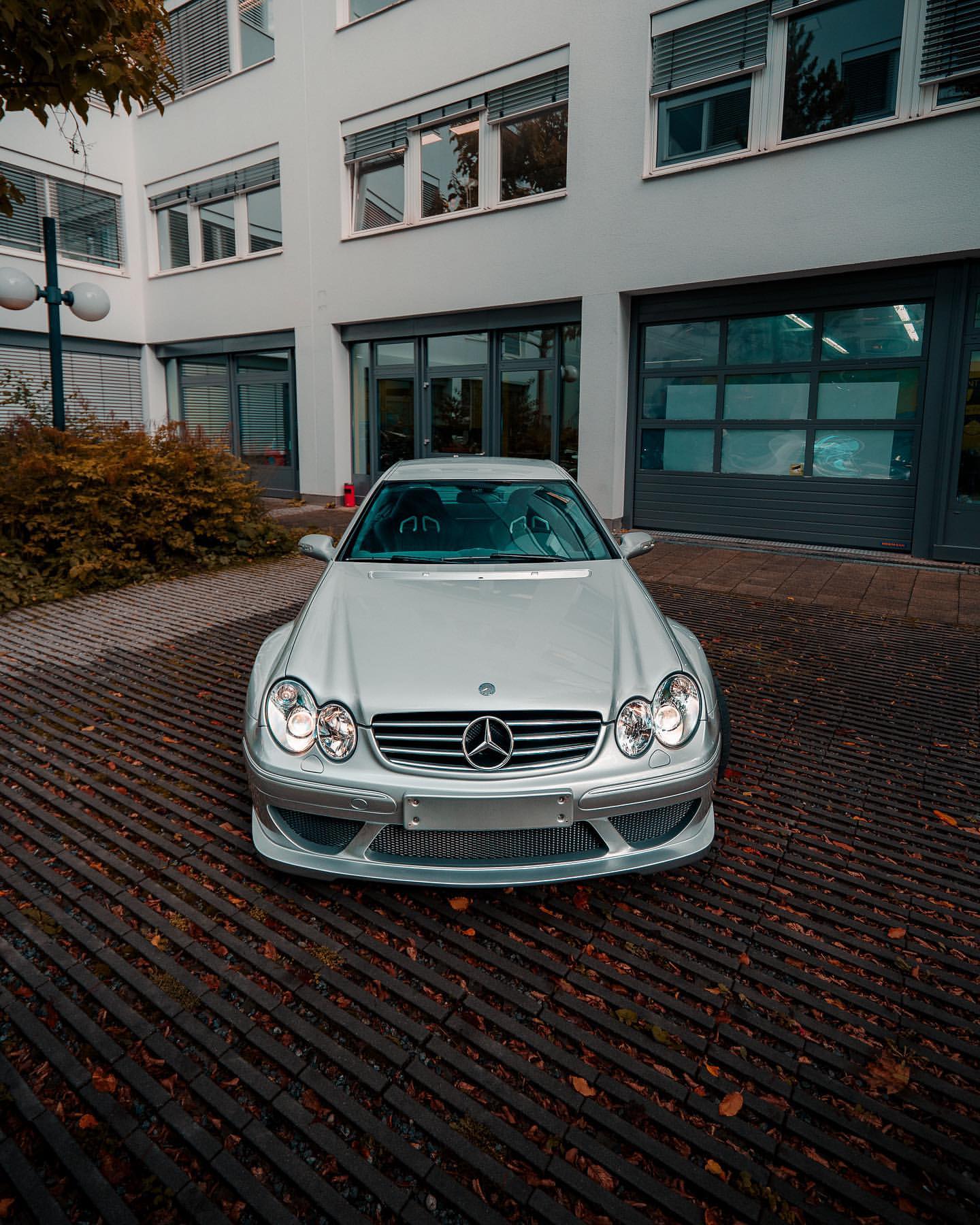 梅賽德斯奔馳CLK DTM AMG