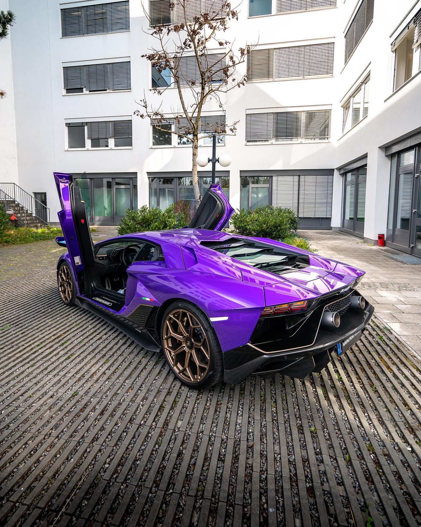 蘭博基尼Aventador