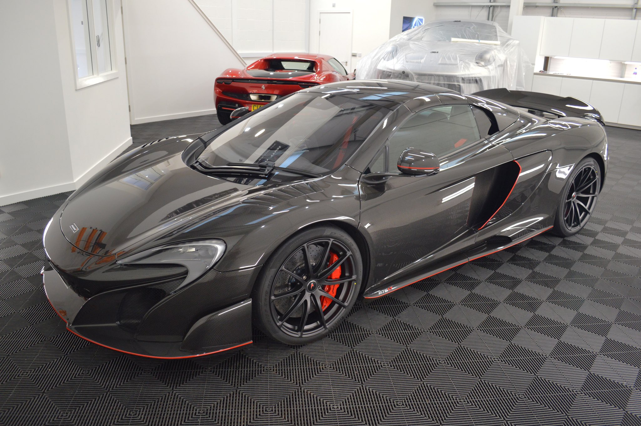 邁凱倫675LT