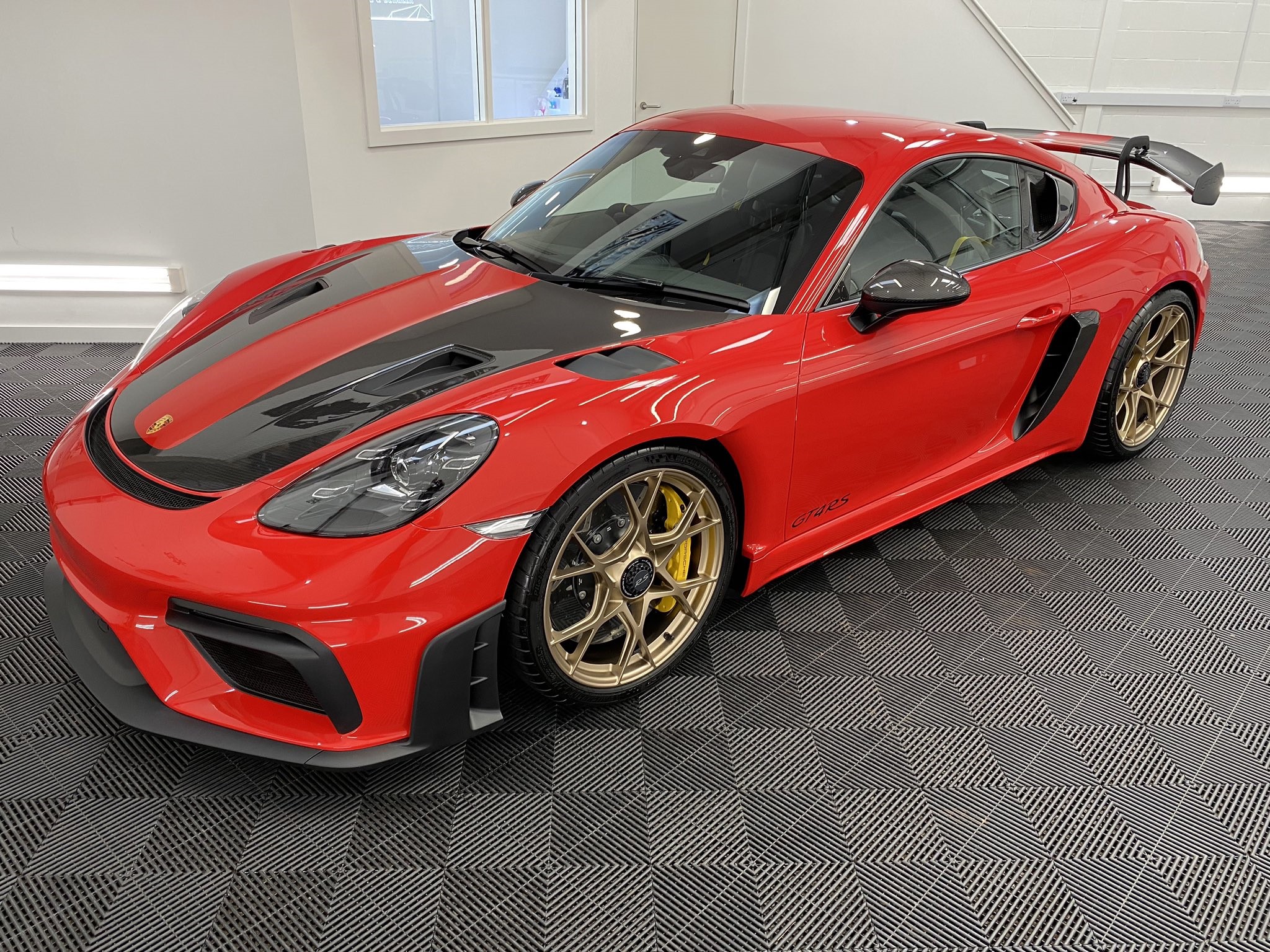 保時捷718 Cayman GT4 RS