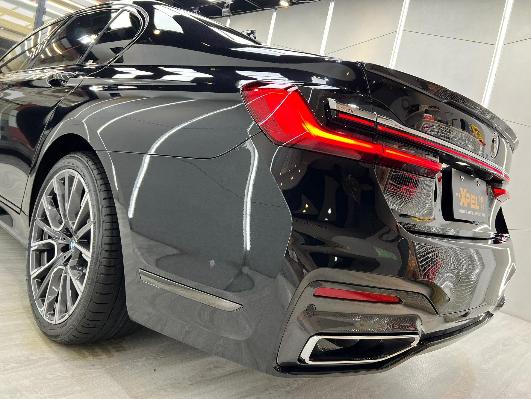 寶馬BMW 740i