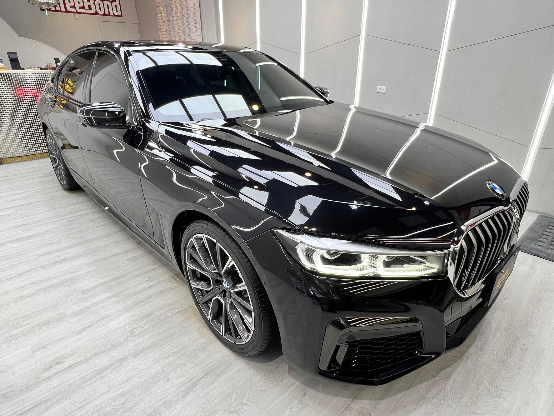 寶馬BMW 740i
