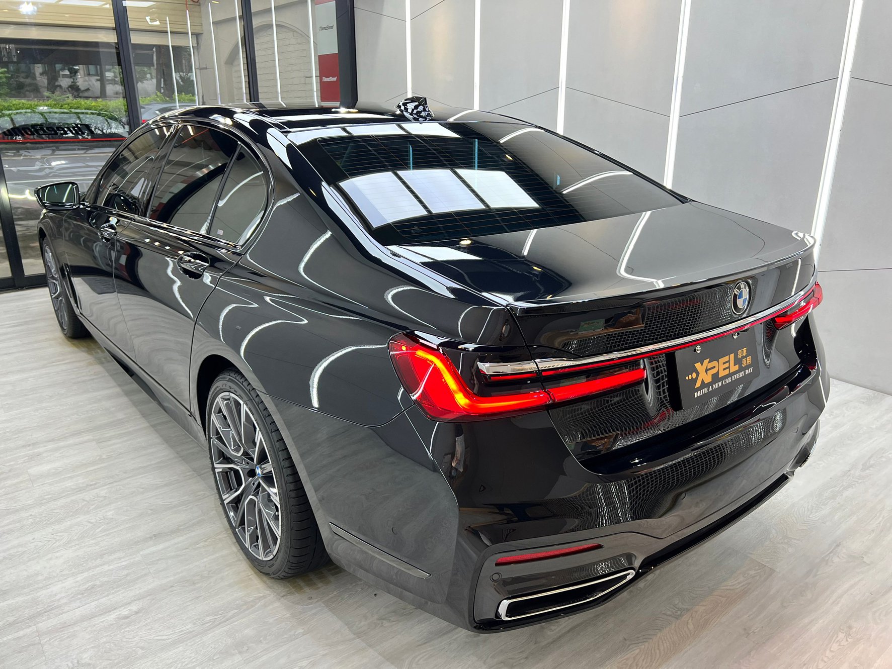 寶馬BMW 740i