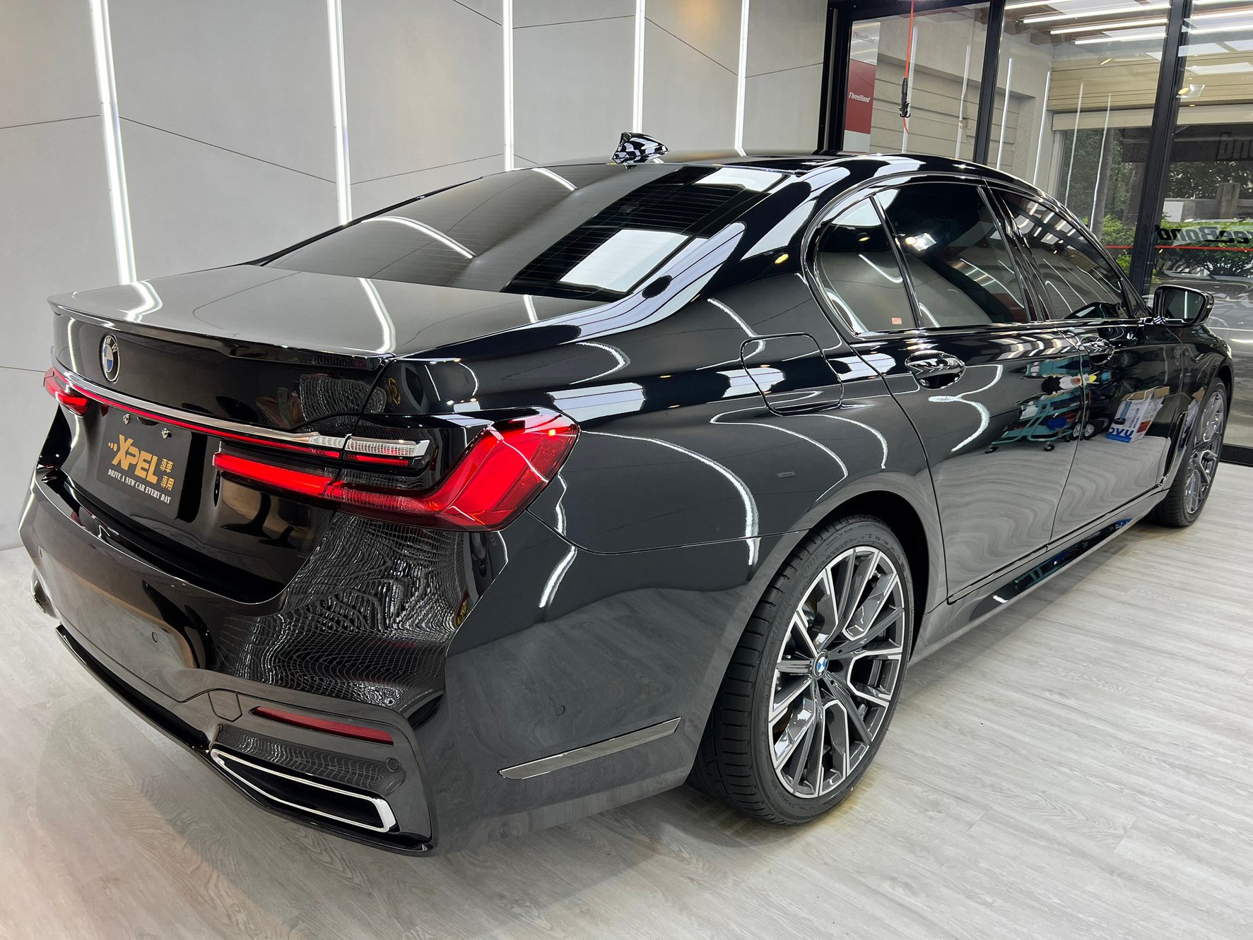 寶馬BMW 740i