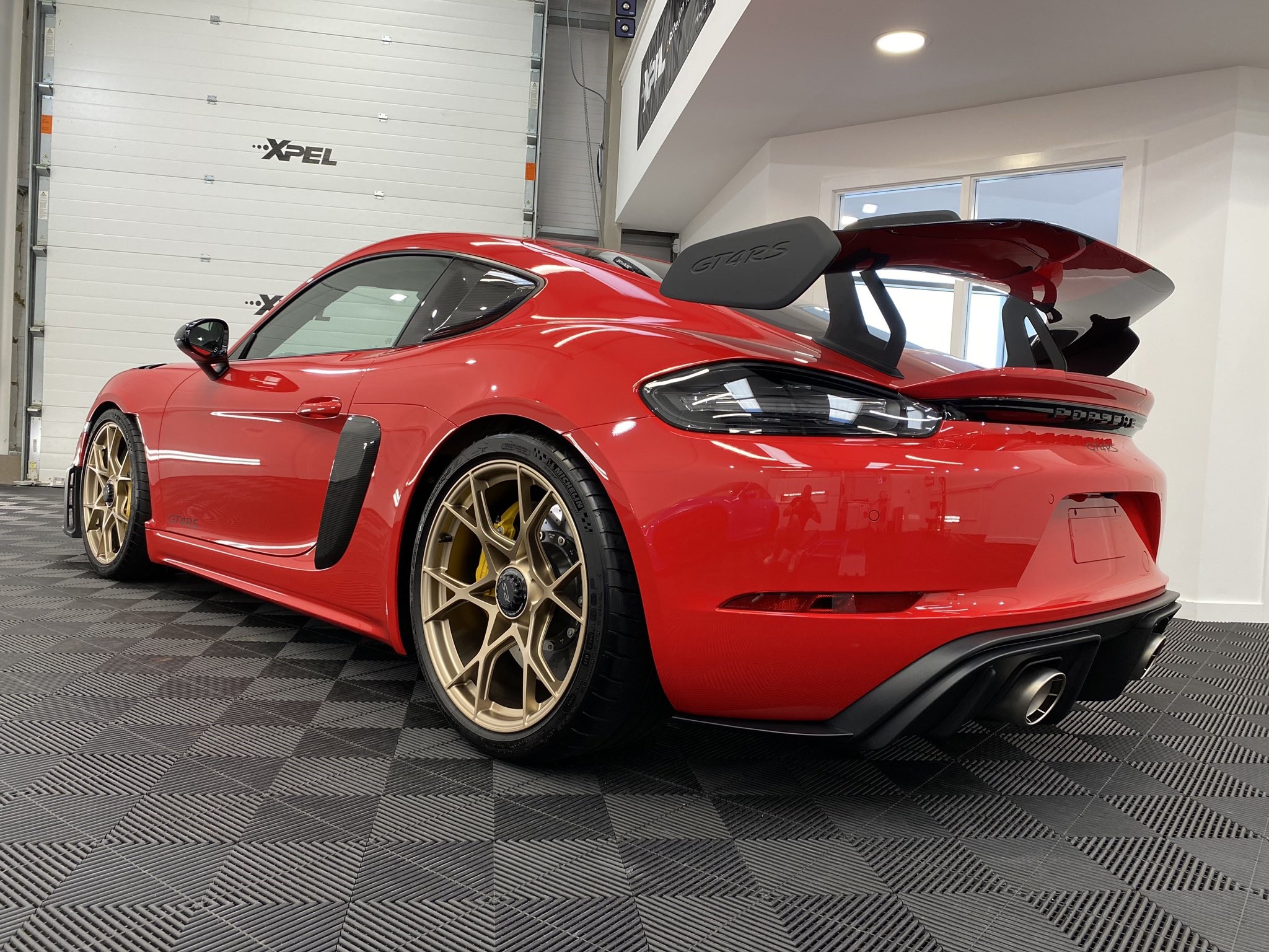 保時捷718 Cayman GT4 RS