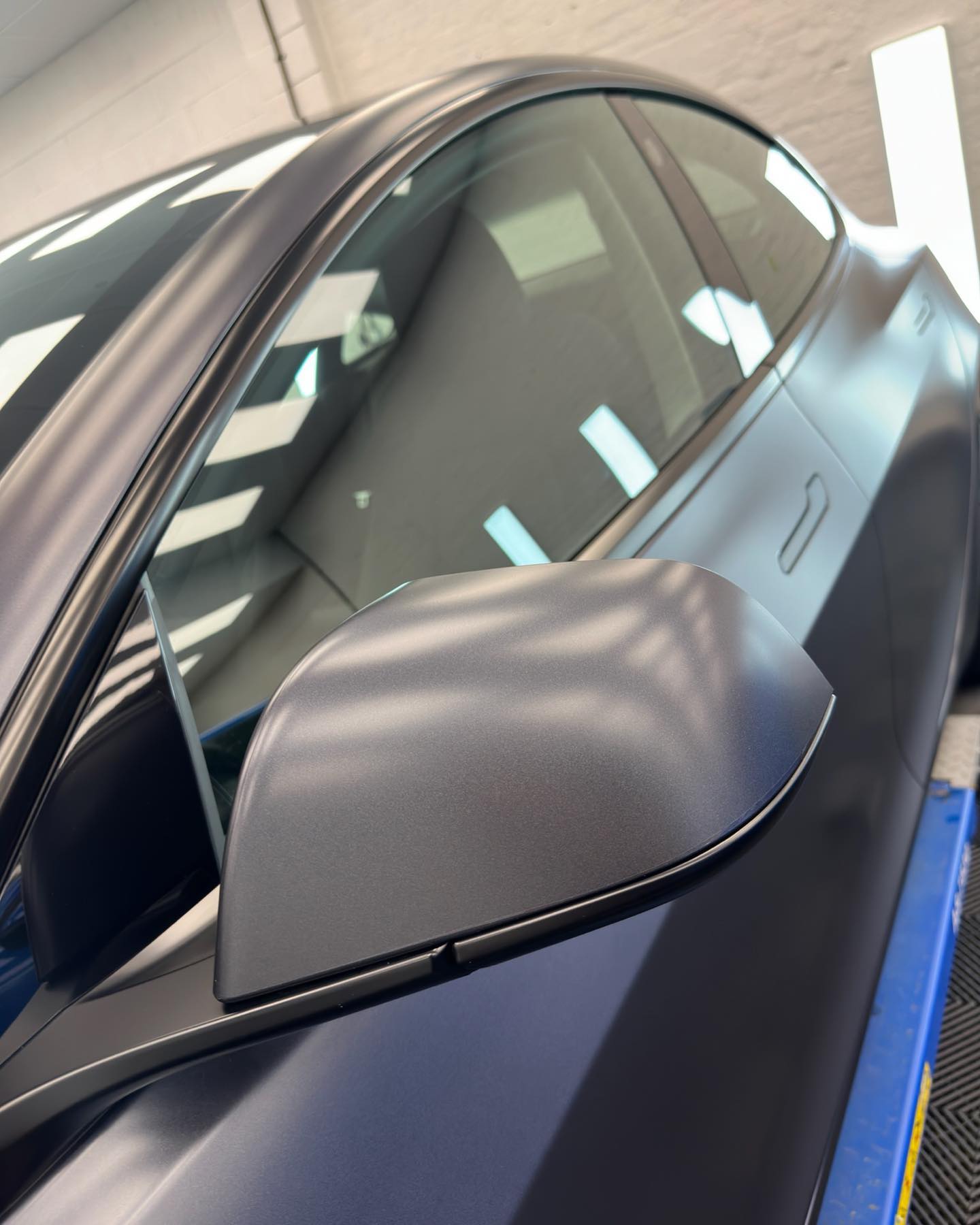 特斯拉高性能版Model 3 Dual Motor裝貼XPEL漆面保護膜/隱形車衣