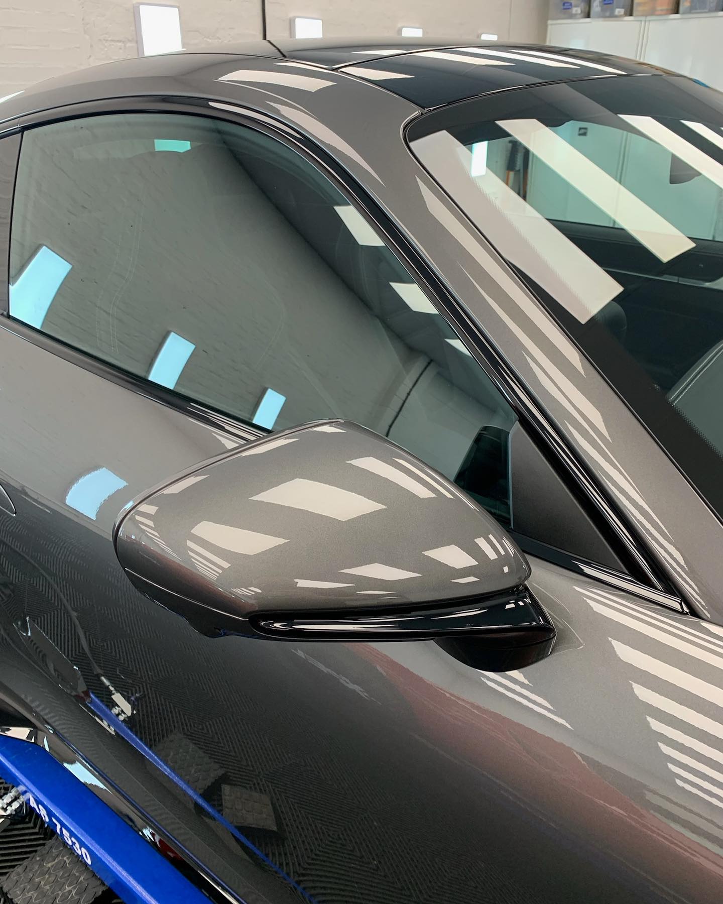 新款保時捷911 Turbo S裝貼XPEL漆面保護膜/隱形車衣