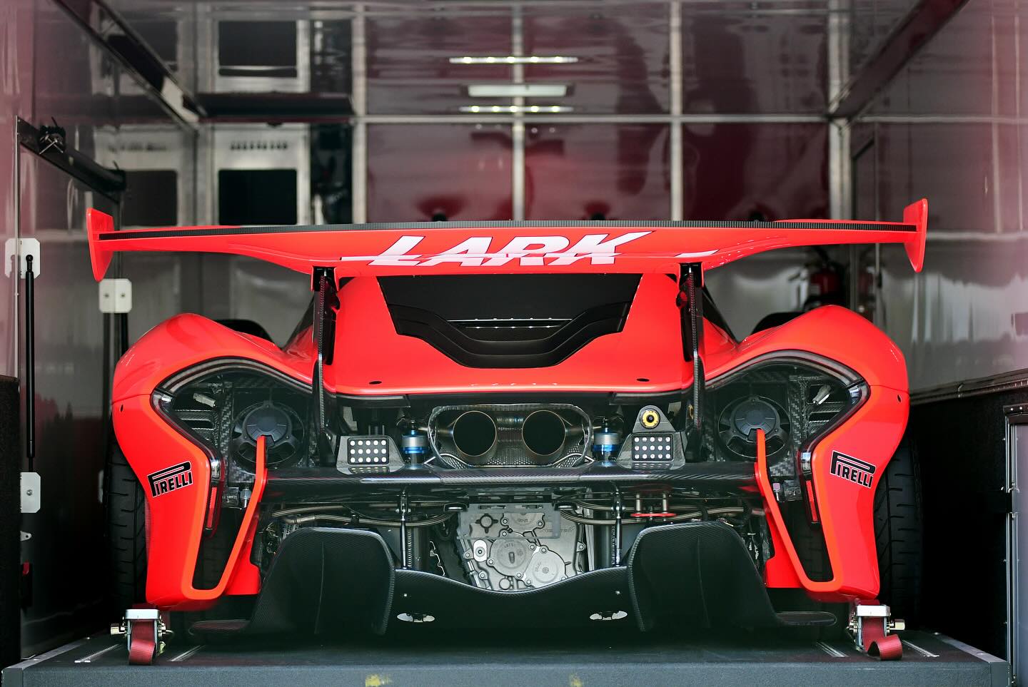 邁凱倫P1 GTR Lark